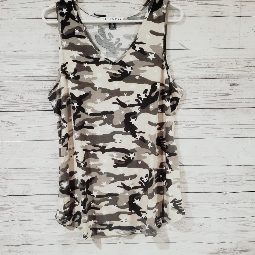 Camoflauge tank XL
